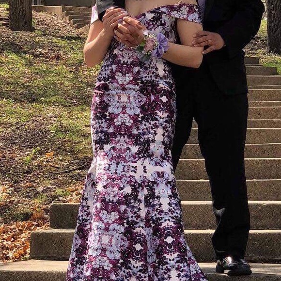 Prom Dress - Picture 3 of 3